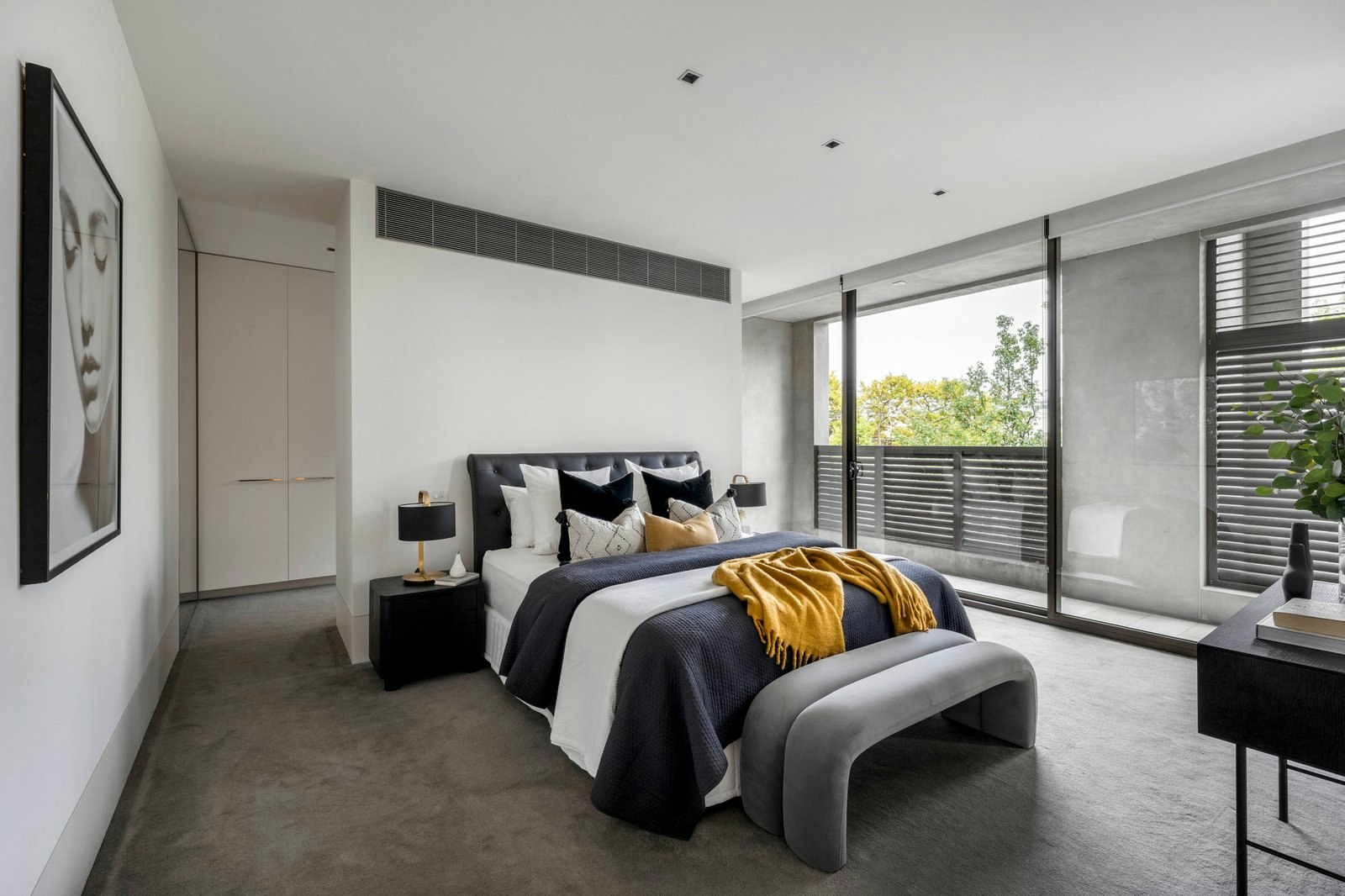 1B Cleeve Court, Toorak, 3142