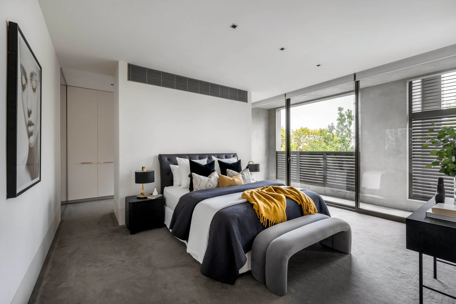 1B Cleeve Court, Toorak, 3142