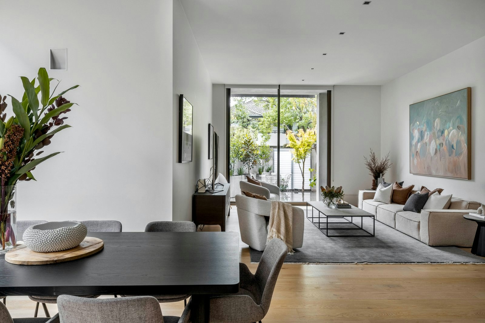 1B Cleeve Court, Toorak, 3142