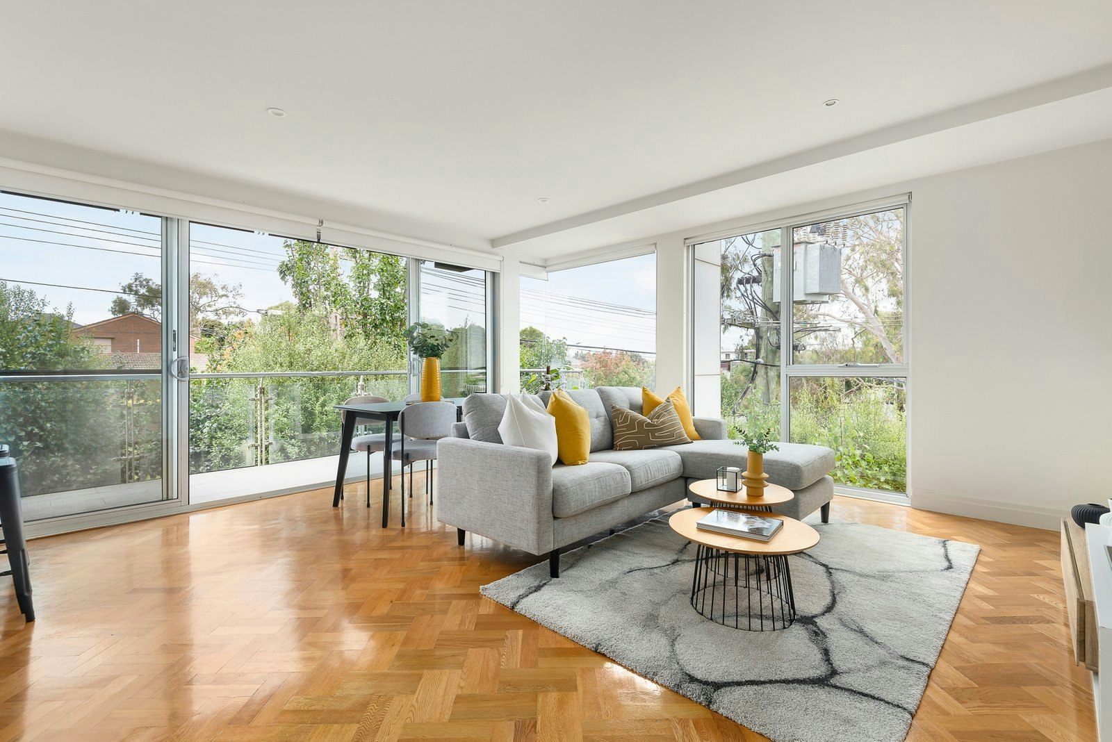 4/885-889 Doncaster Road, Doncaster East, 3109