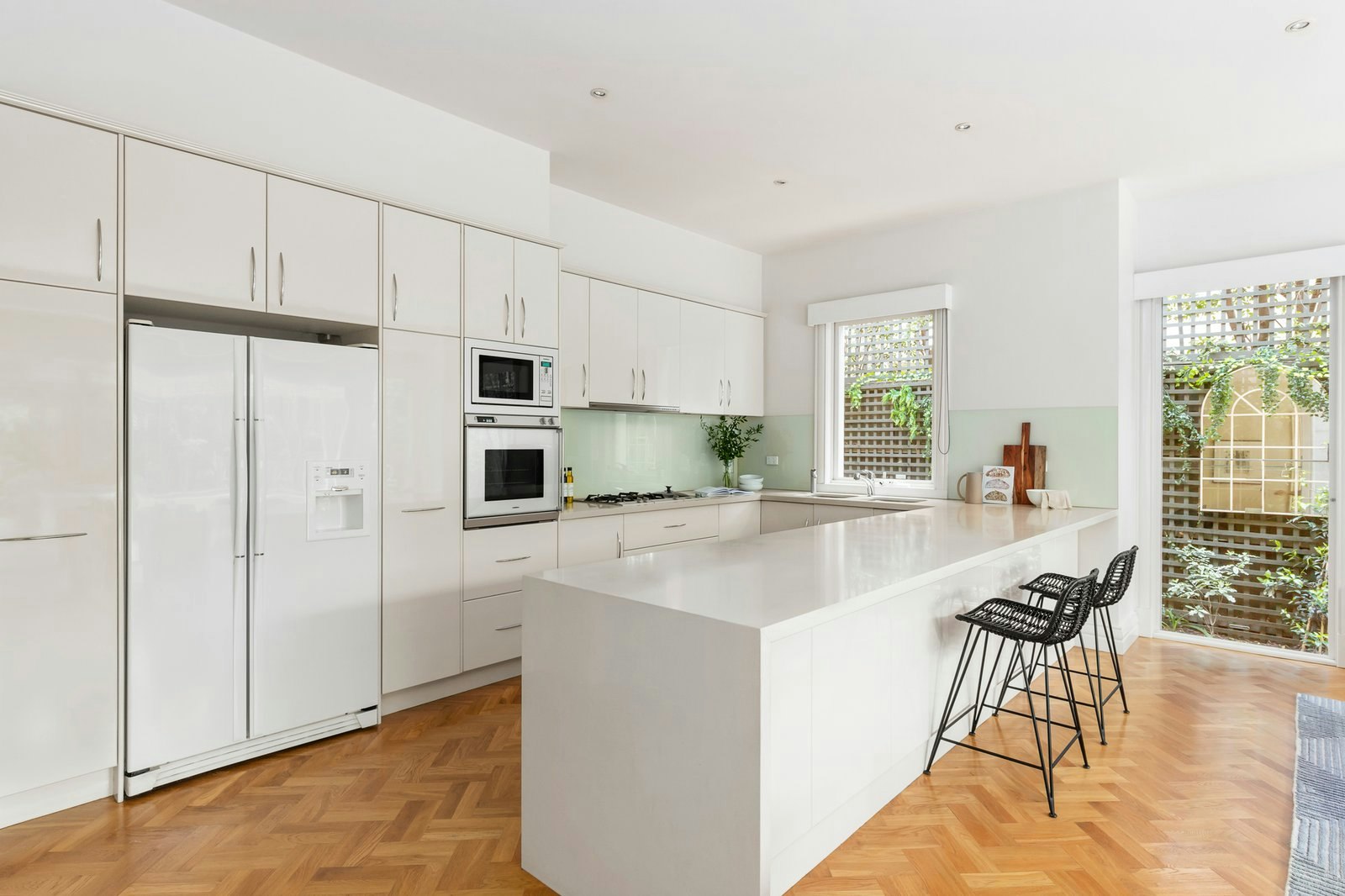 1/1 Woorigoleen Road, Toorak, 3142