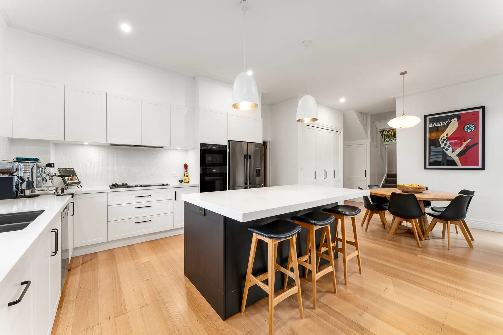 6 Carson Avenue, Mont Albert, 3127