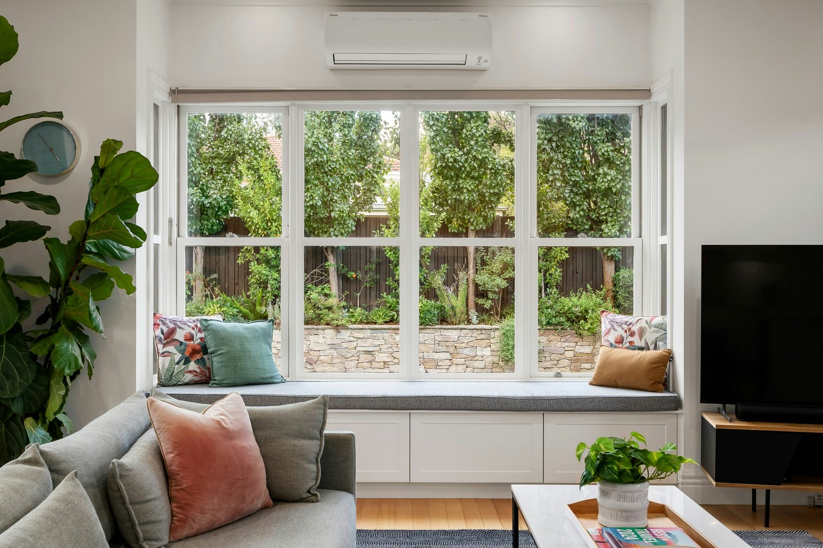 6 Carson Avenue, Mont Albert, 3127