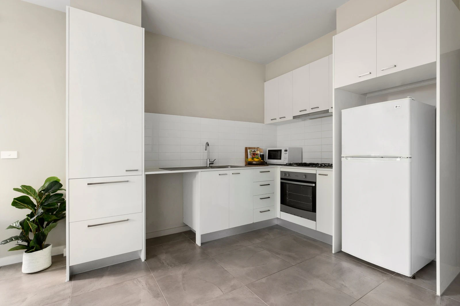 10/164 Blackburn Road, Doncaster East, 3109