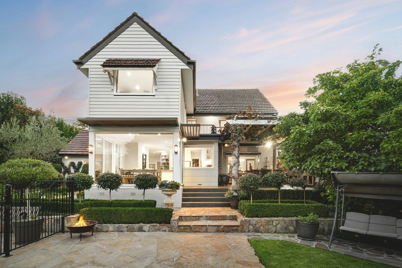 16 Salisbury Avenue, Mont Albert, 3127