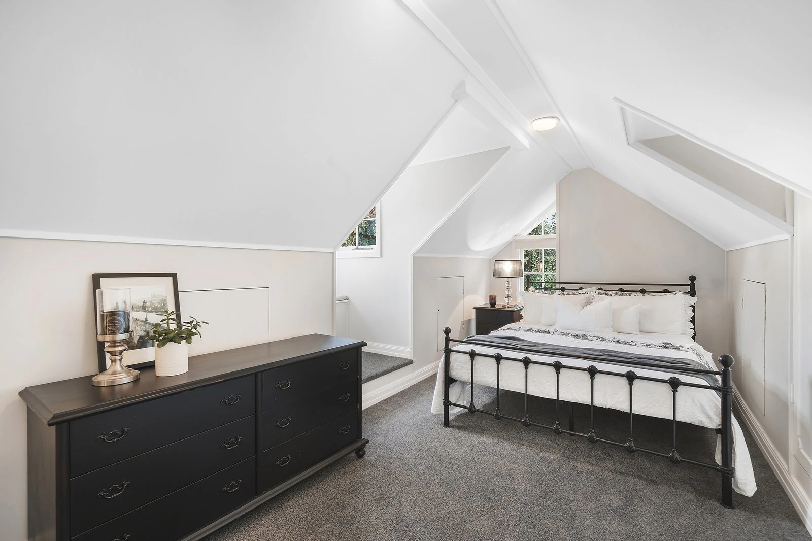 16 Salisbury Avenue, Mont Albert, 3127