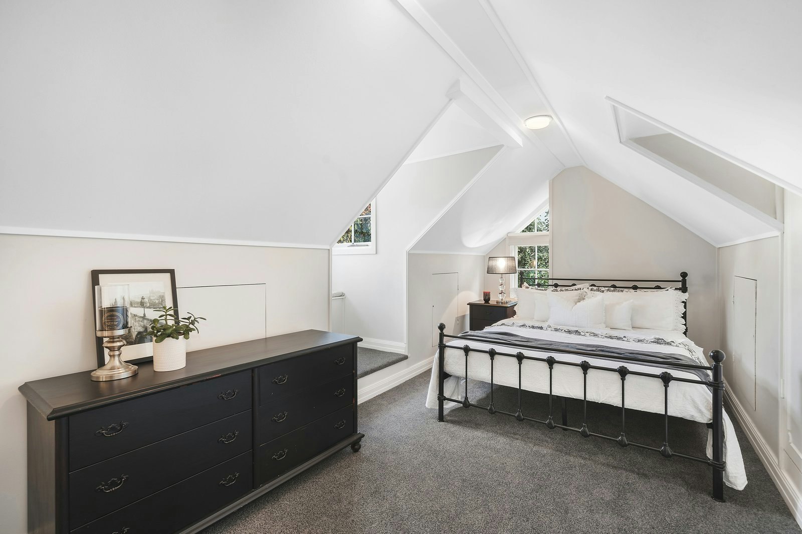 16 Salisbury Avenue, Mont Albert, 3127