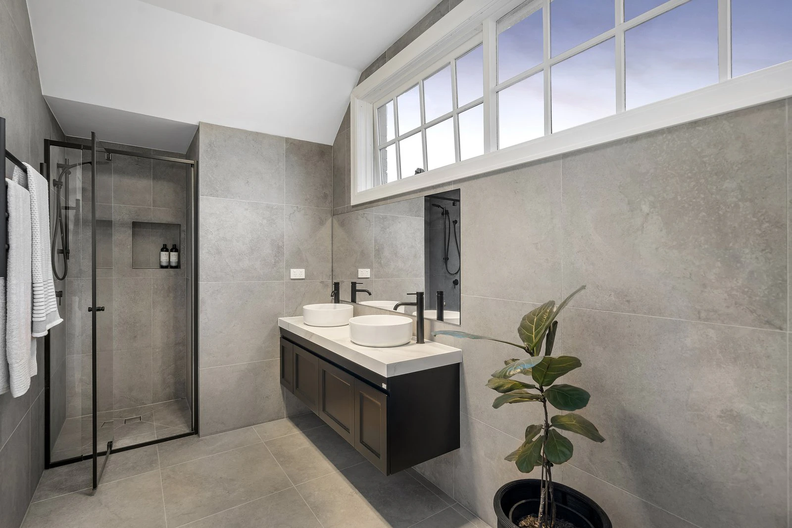 16 Salisbury Avenue, Mont Albert, 3127