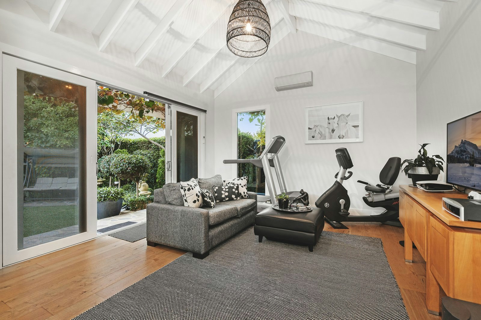 16 Salisbury Avenue, Mont Albert, 3127