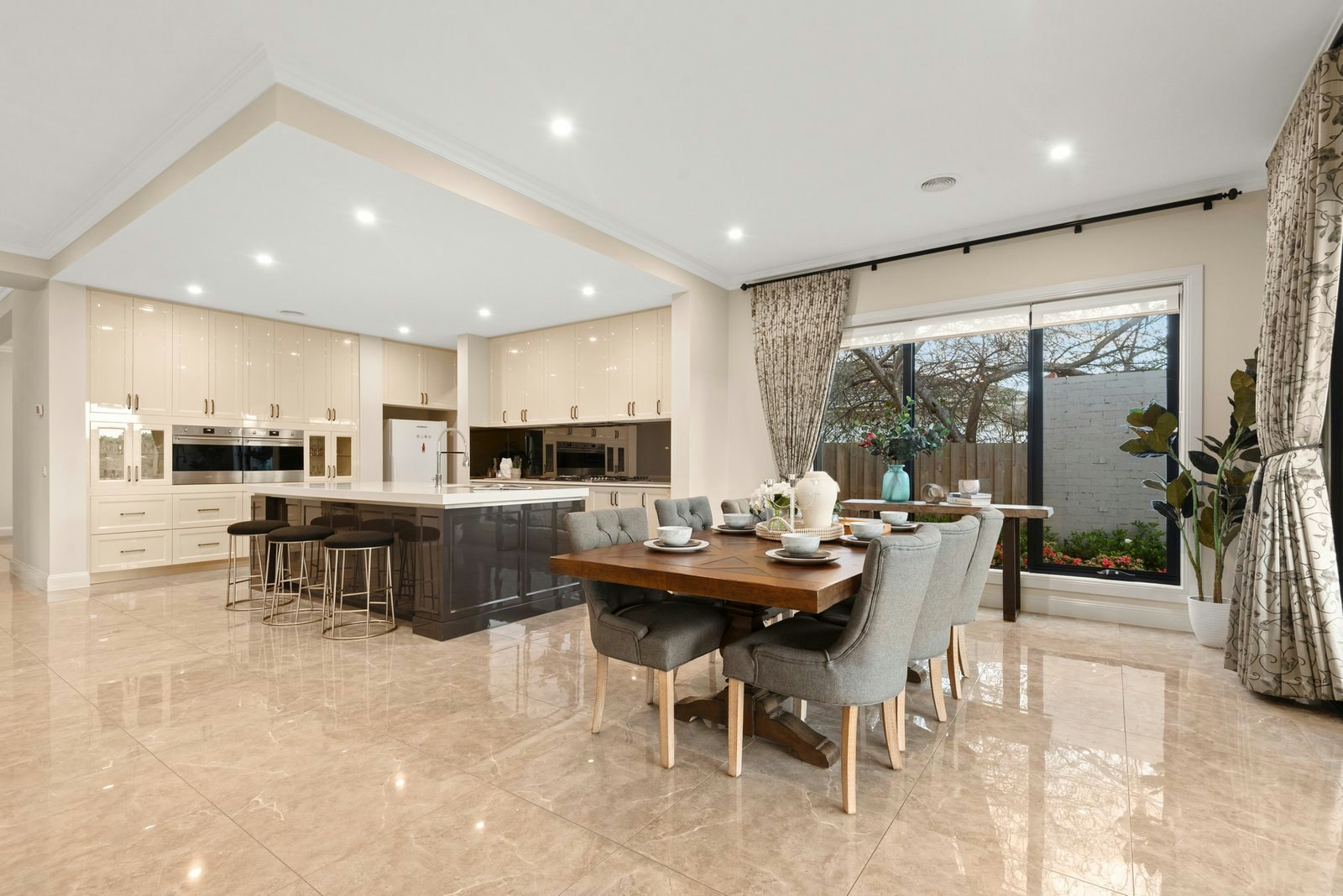 10 Leeds Road, Mount Waverley, 3149