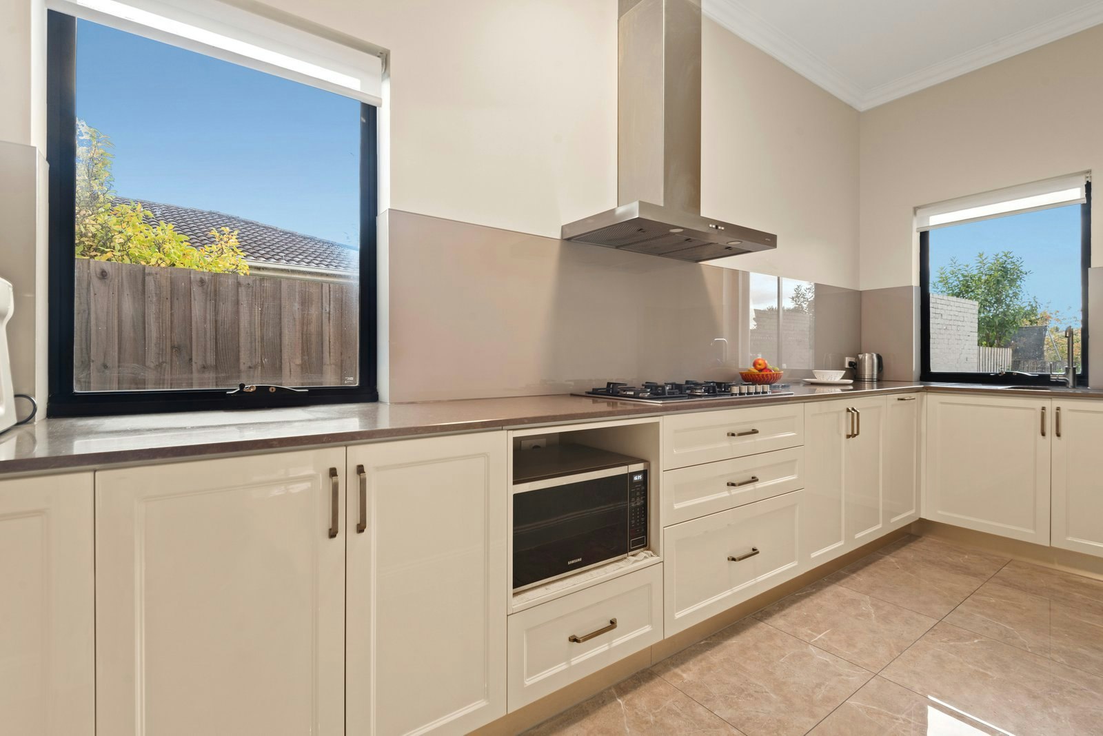 10 Leeds Road, Mount Waverley, 3149