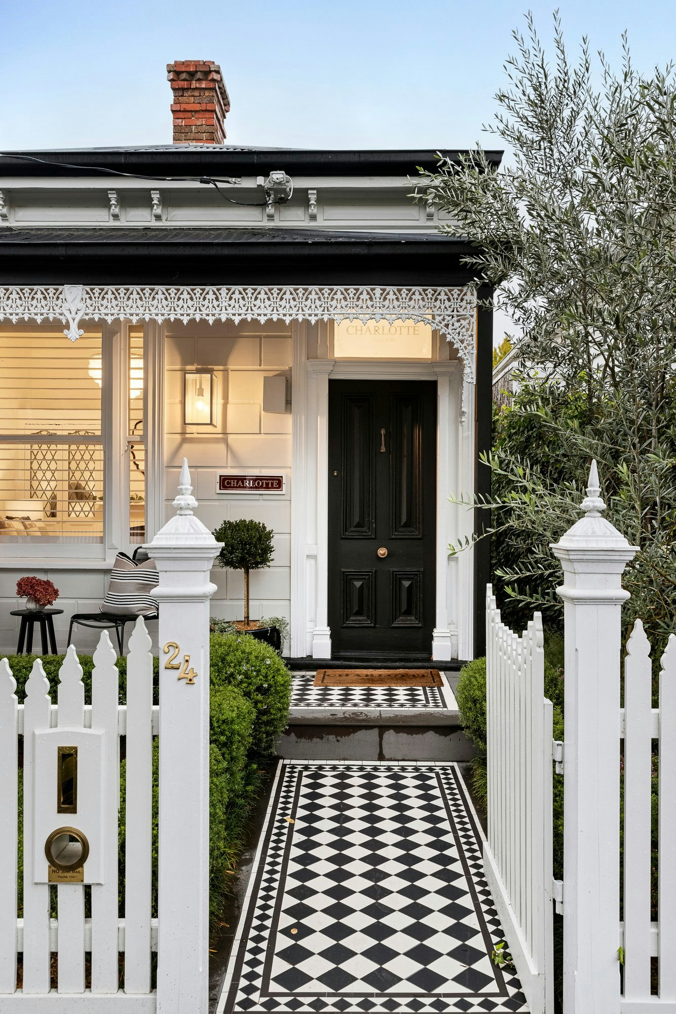 24 Fairbairn Road, Toorak, 3142