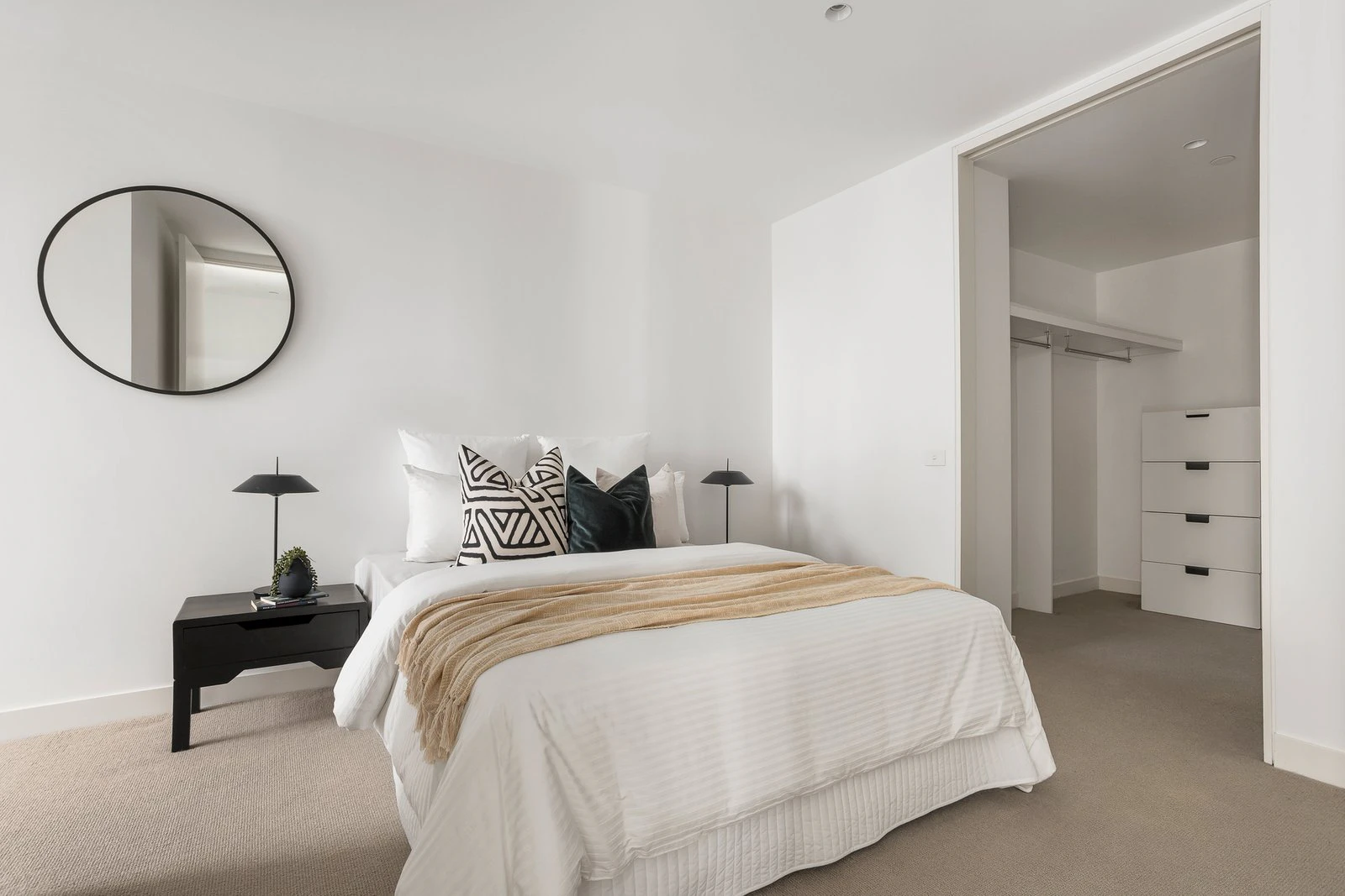 701/74 Queens Road, Melbourne, 3004