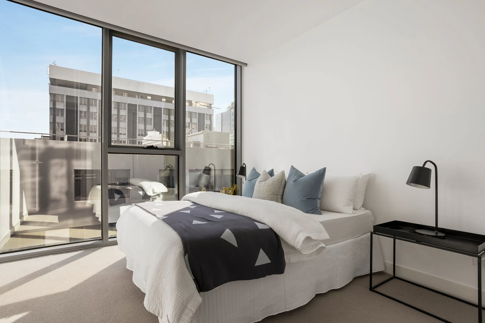 701/74 Queens Road, Melbourne, 3004