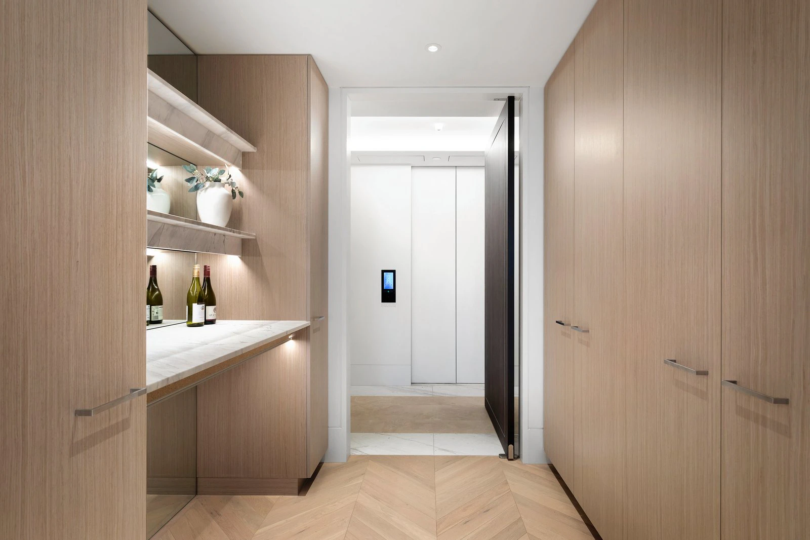 402a/14-16 The Esplanade, St Kilda, 3182