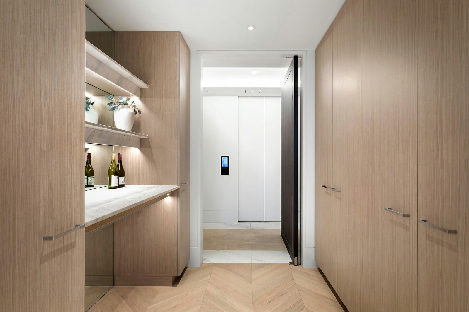 402a/14-16 The Esplanade, St Kilda, 3182