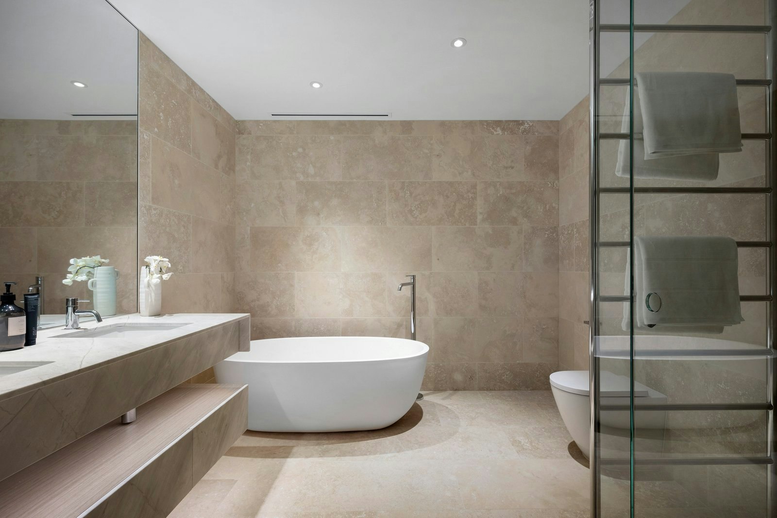 402a/14-16 The Esplanade, St Kilda, 3182