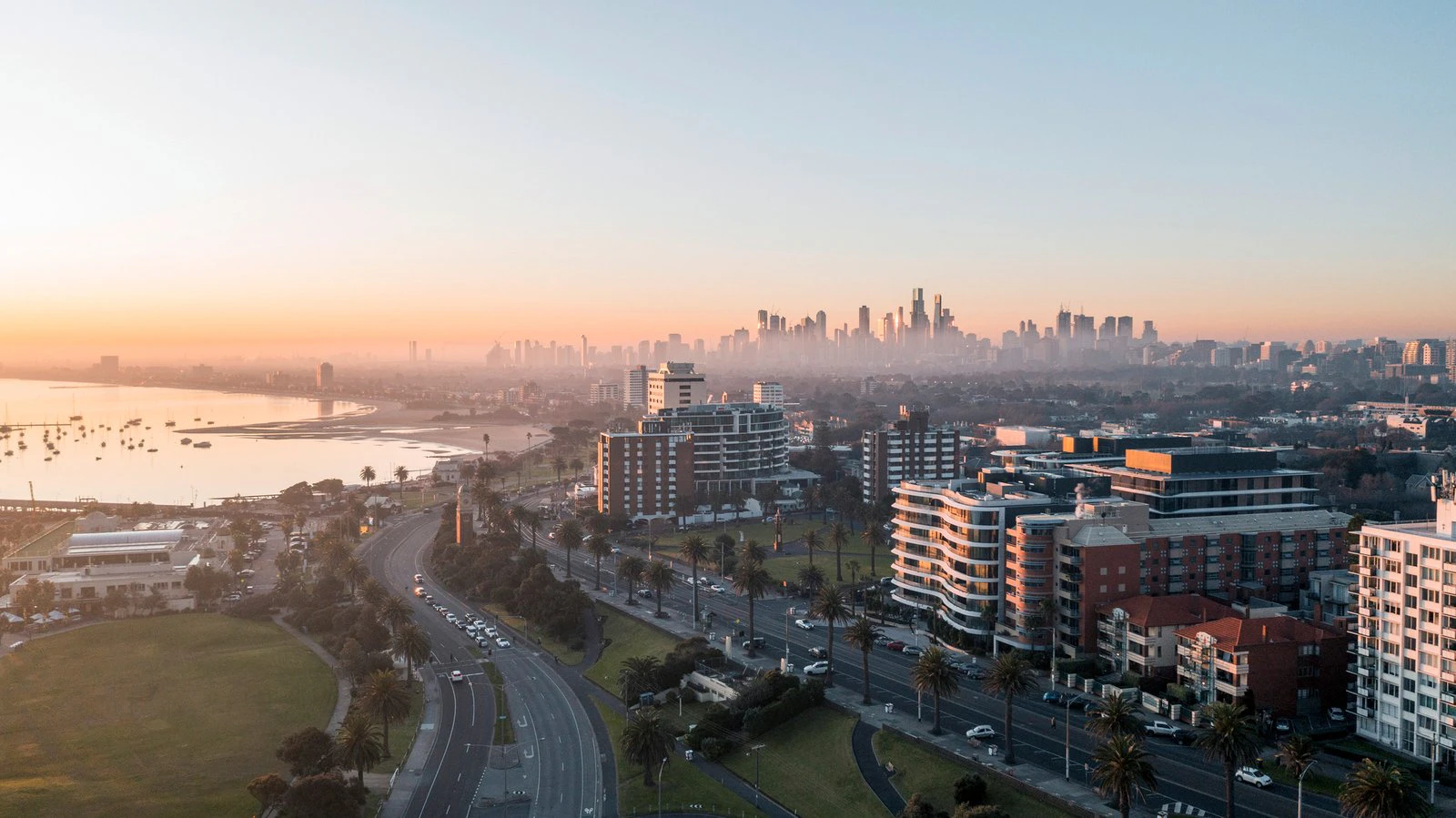 402a/14-16 The Esplanade, St Kilda, 3182