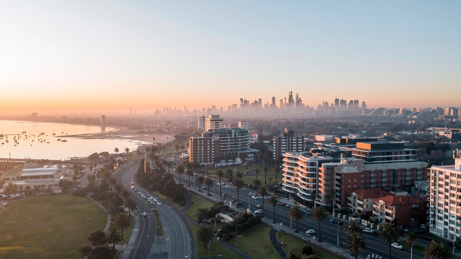 402a/14-16 The Esplanade, St Kilda, 3182