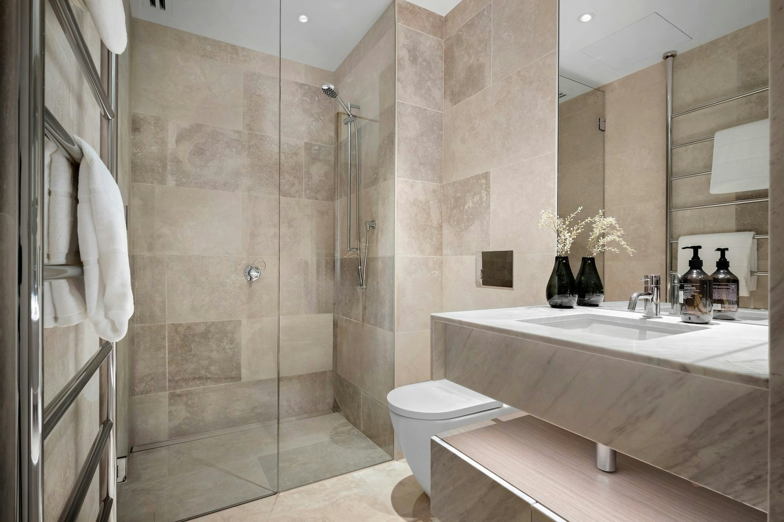 402a/14-16 The Esplanade, St Kilda, 3182