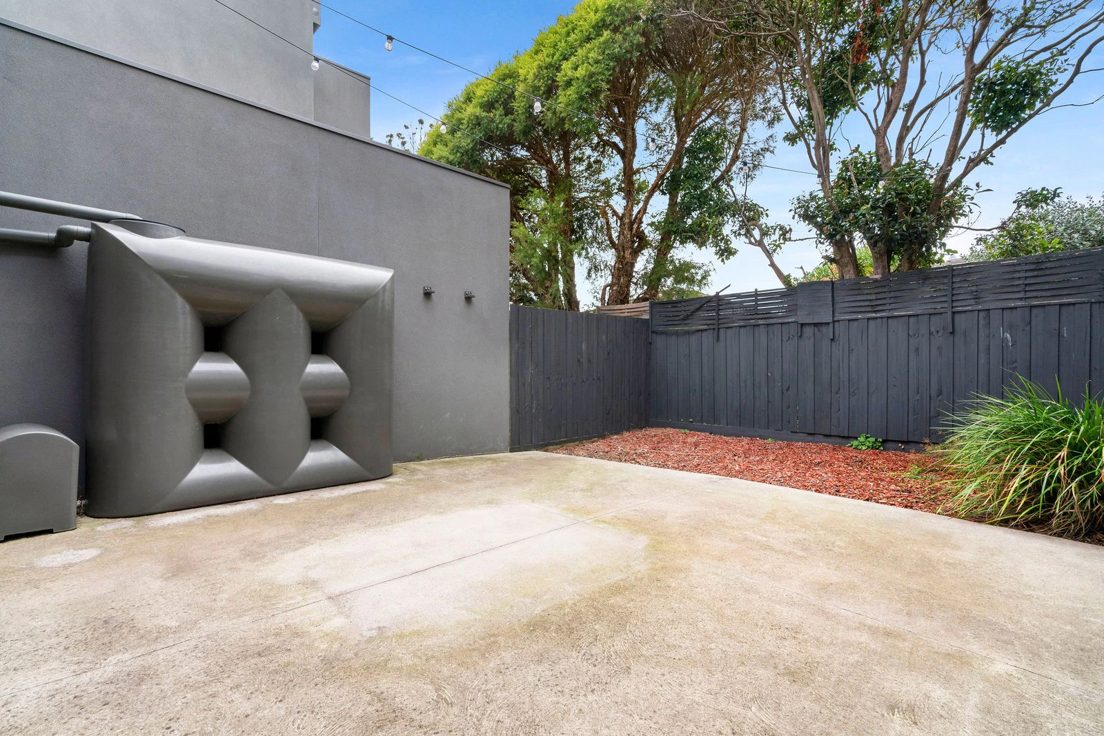 1/51 Van Ness Avenue, Mornington, 3931