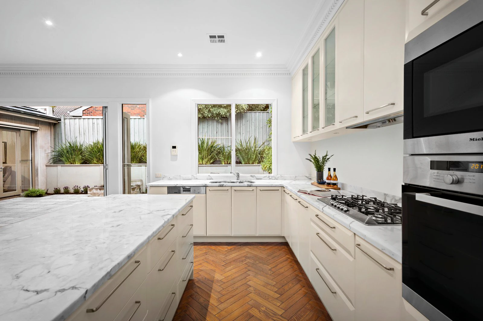 30 Mountview Road, Malvern, 3144