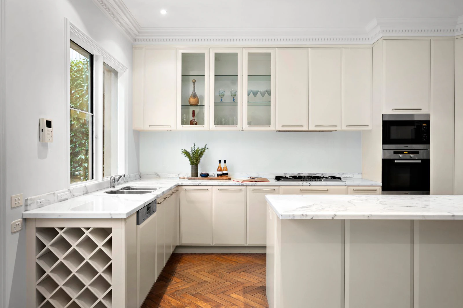30 Mountview Road, Malvern, 3144
