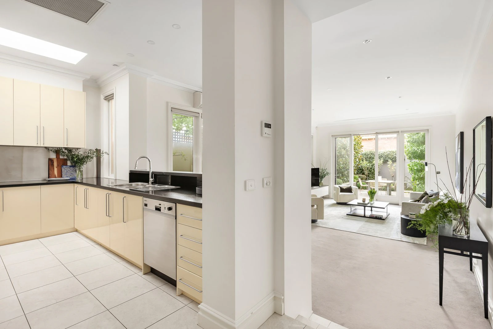 87 Mathoura Road, Toorak, 3142