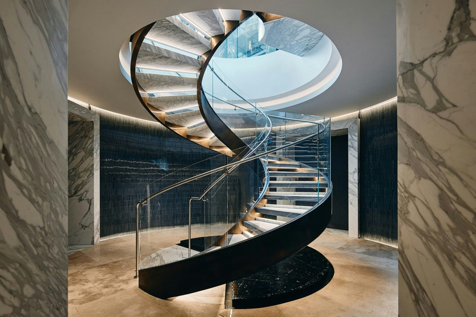 402a/14-16 The Esplanade, St Kilda, 3182