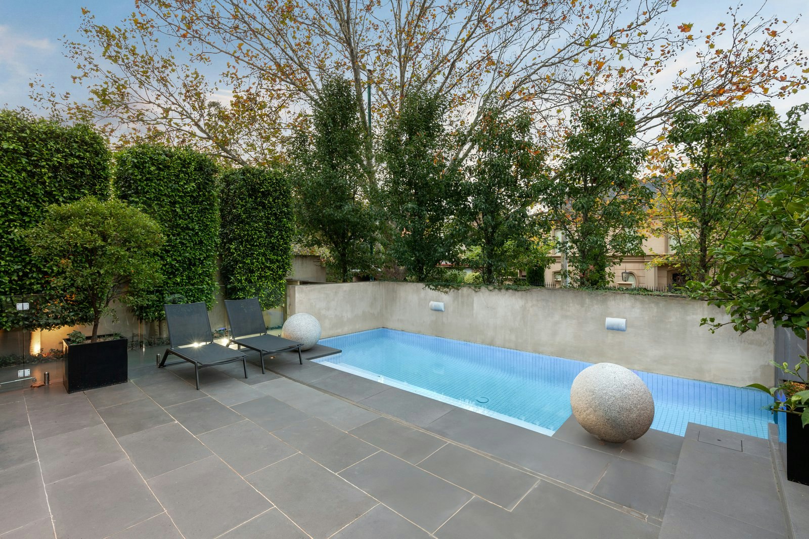 6 Torresdale Road, Toorak, 3142