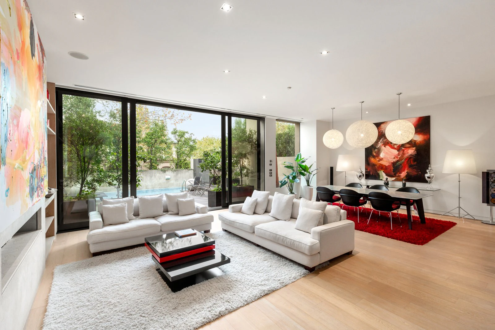 6 Torresdale Road, Toorak, 3142