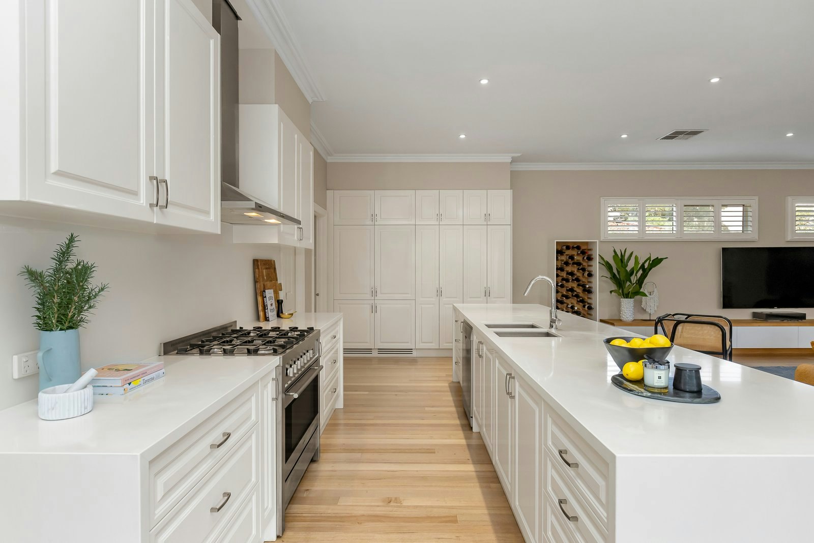 12 Newton Street, Surrey Hills, 3127