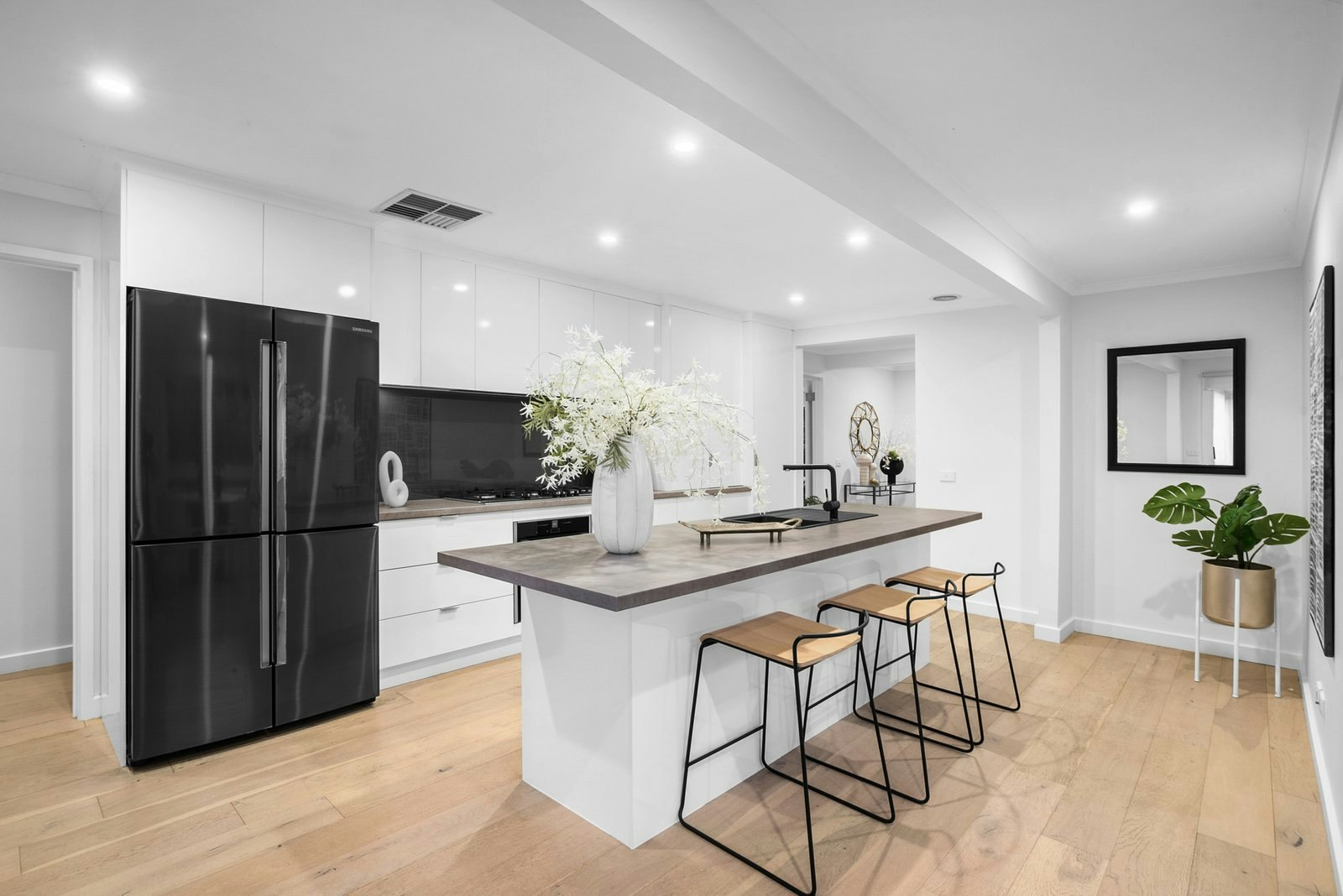 30 Larnook Crescent, Aspendale, 3195