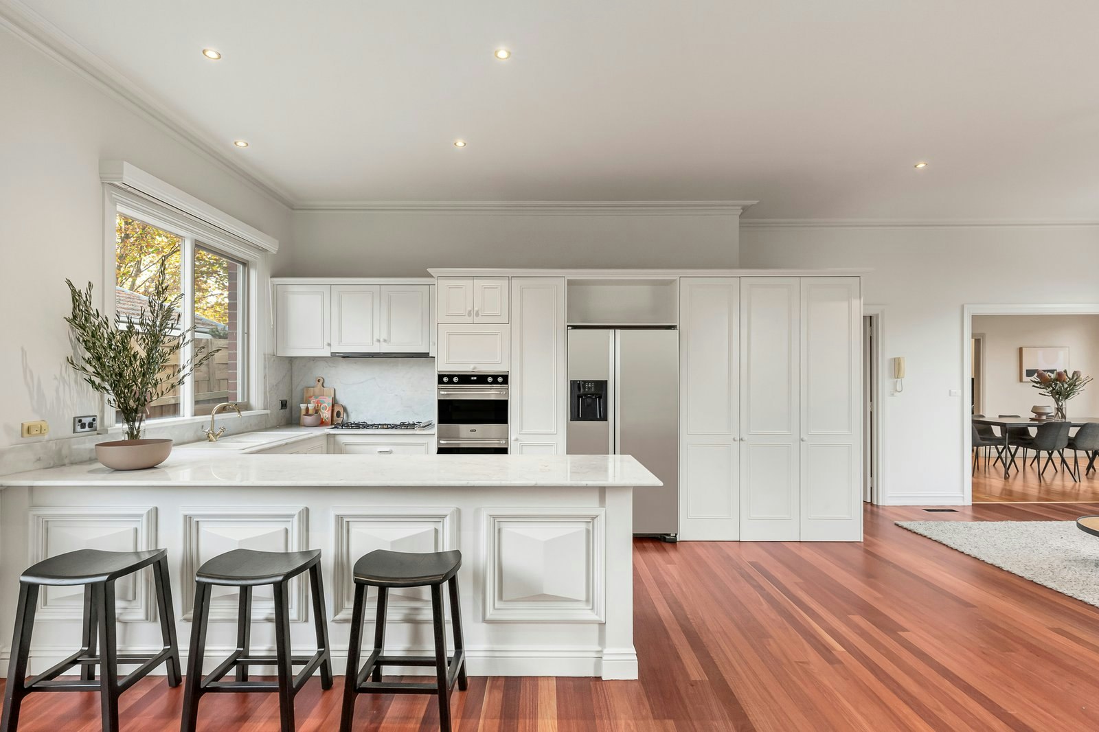 6 Erica Avenue, Glen Iris, 3146