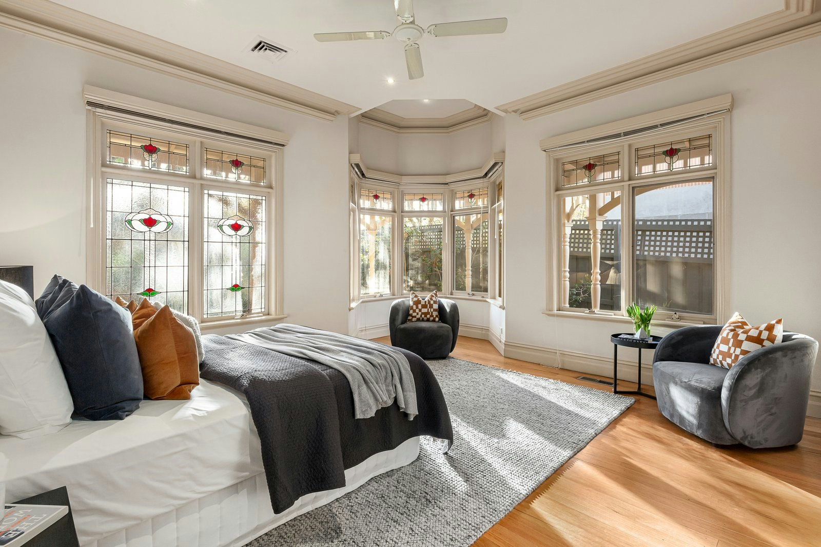 6 Erica Avenue, Glen Iris, 3146