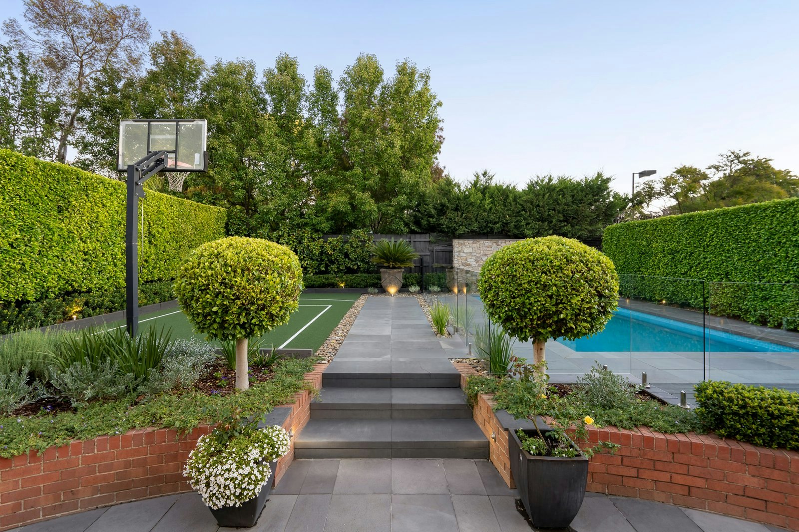 8 Renwick Street, Glen Iris, 3146