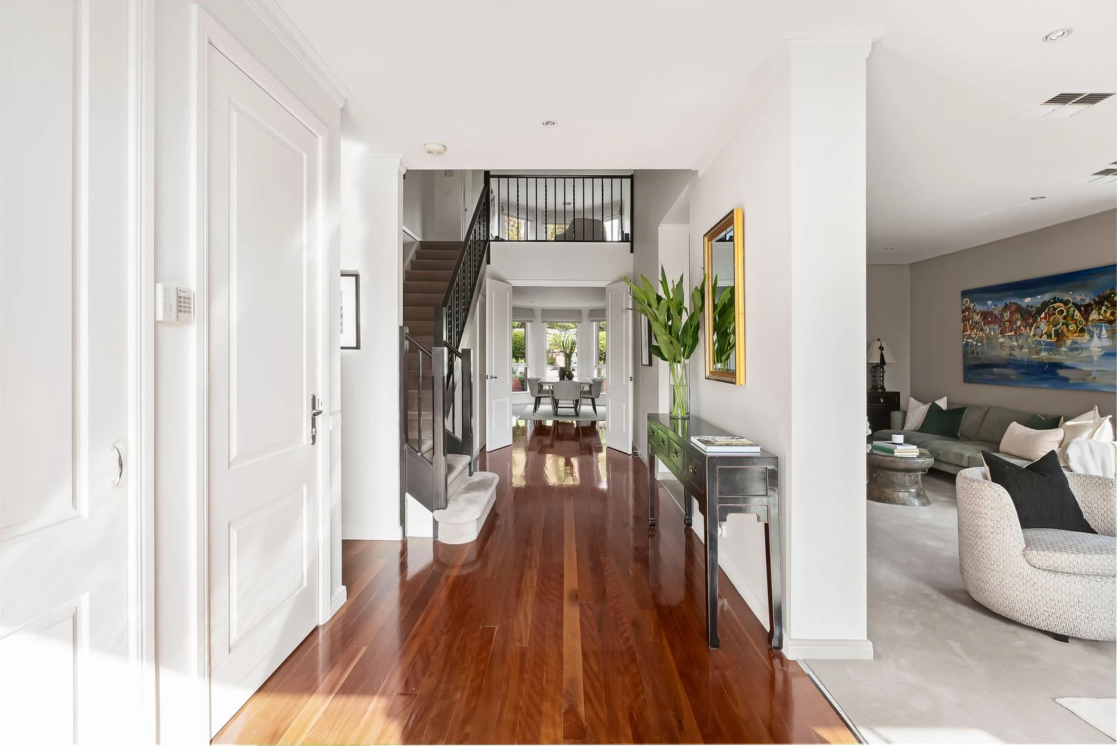 8 Renwick Street, Glen Iris, 3146
