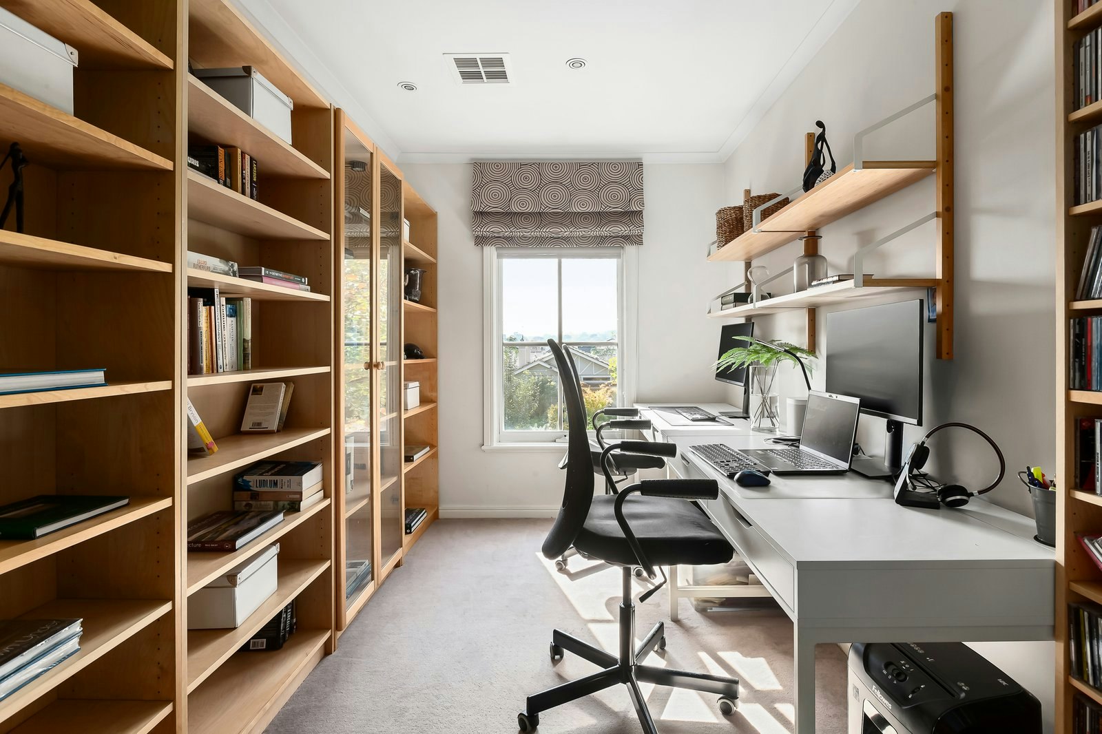 8 Renwick Street, Glen Iris, 3146