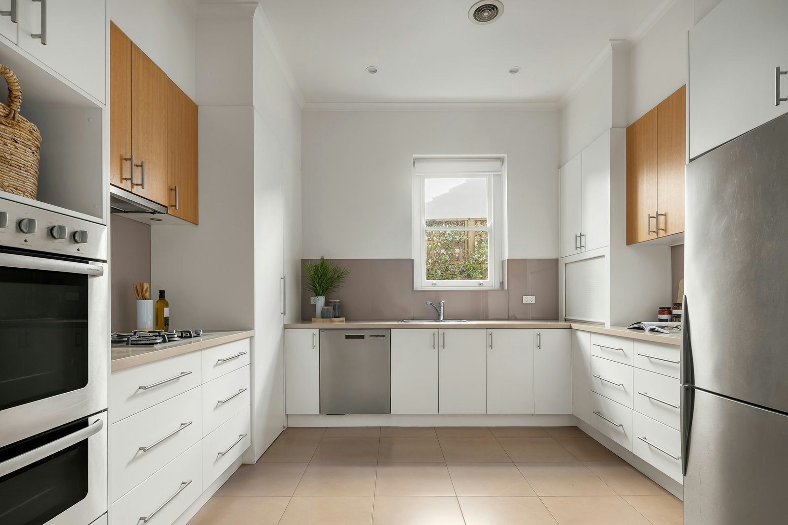 9 Dundonald Avenue, Malvern East, 3145