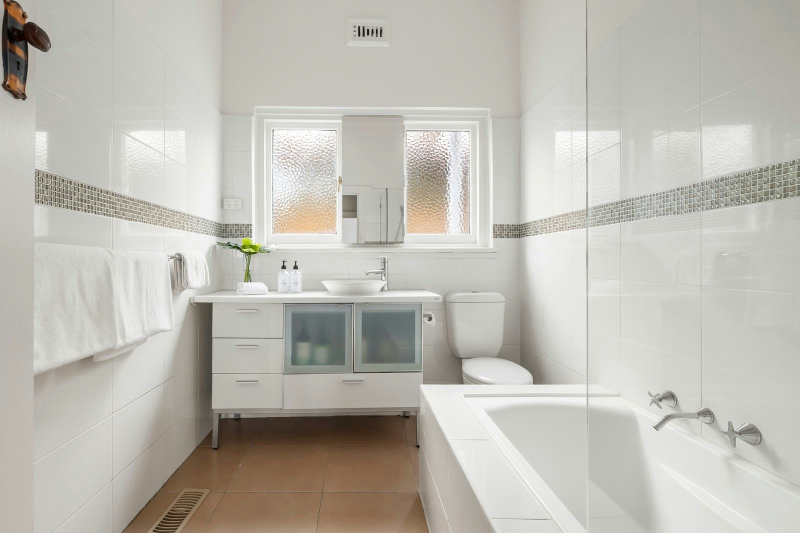 9 Dundonald Avenue, Malvern East, 3145