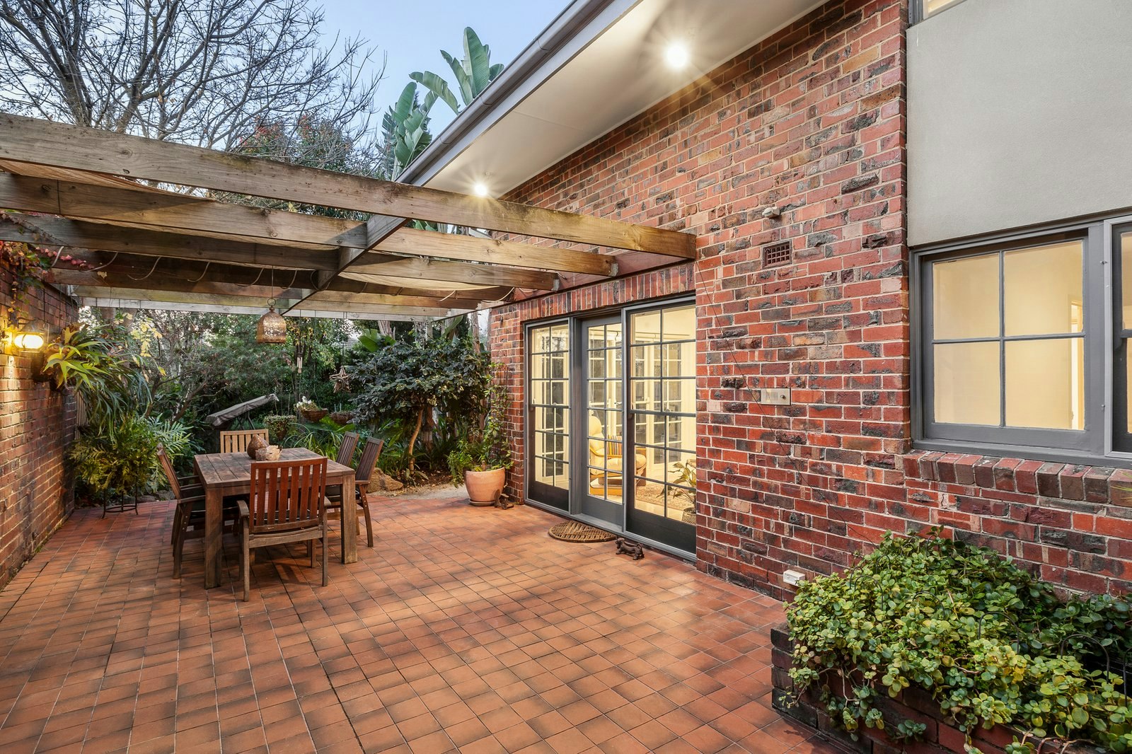 9 Kyora Parade, Balwyn North, 3104