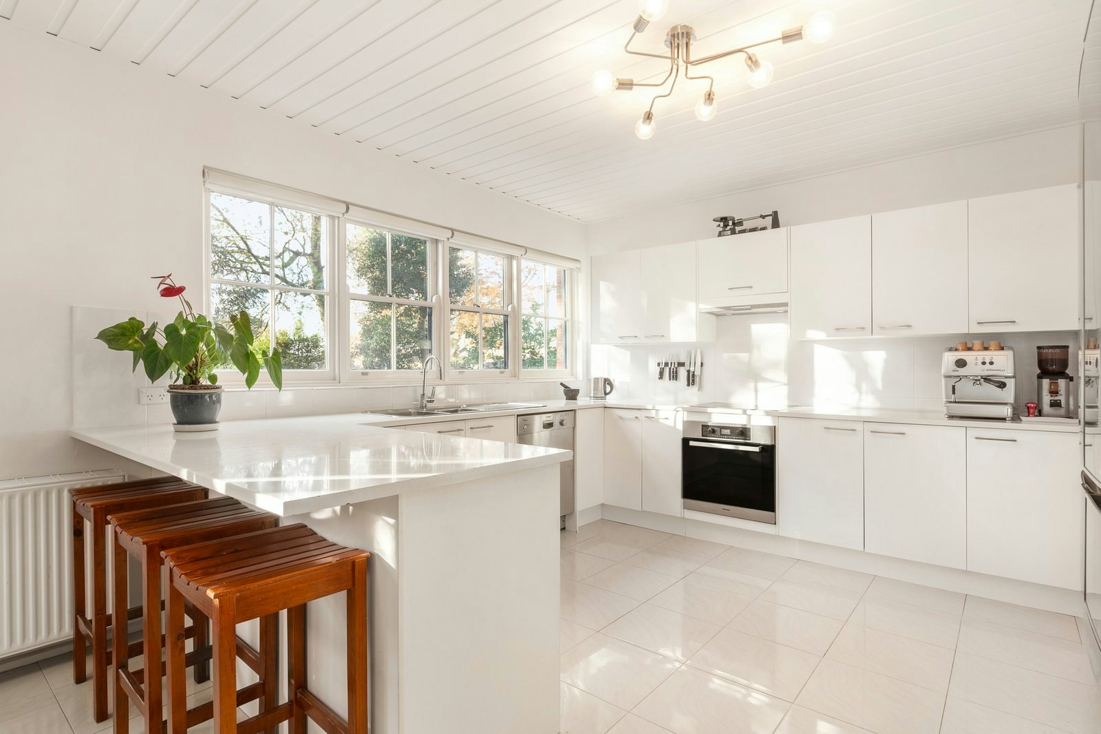 9 Kyora Parade, Balwyn North, 3104