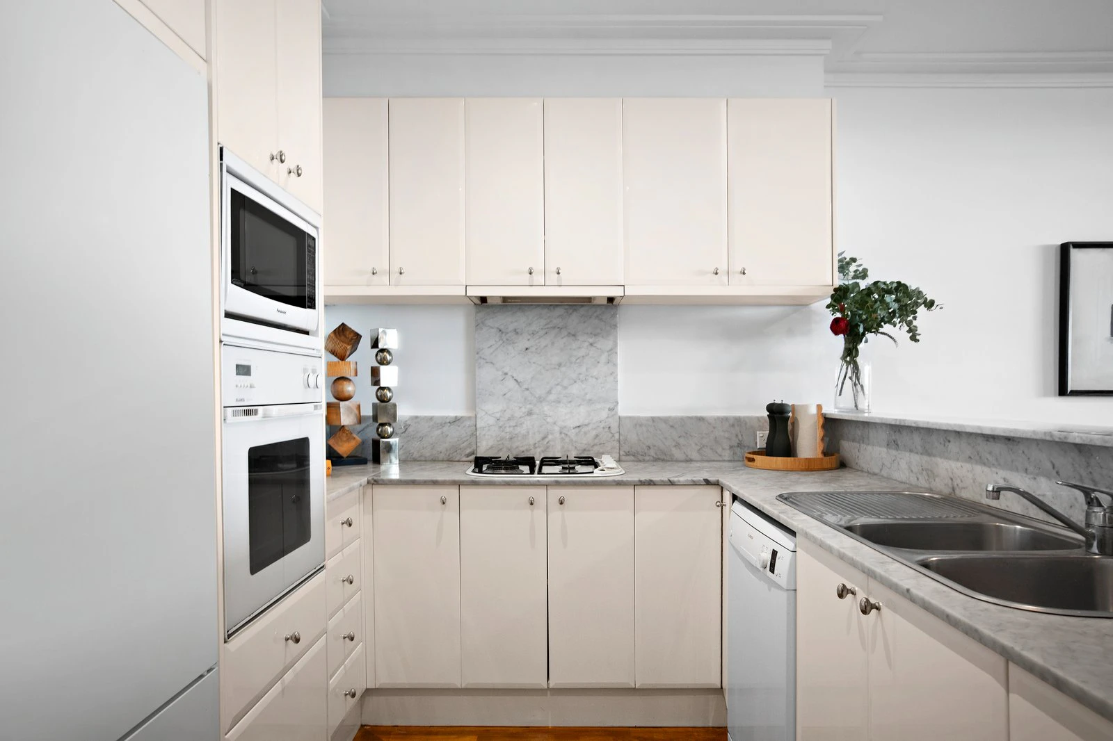 1/156 Beaconsfield Parade, Albert Park, 3206