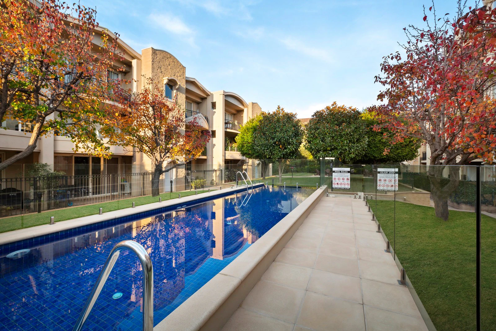 1/156 Beaconsfield Parade, Albert Park, 3206
