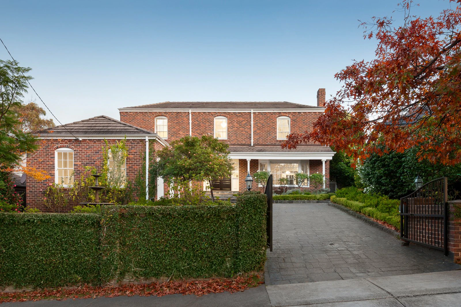 10 Carron Street, Balwyn North, 3104