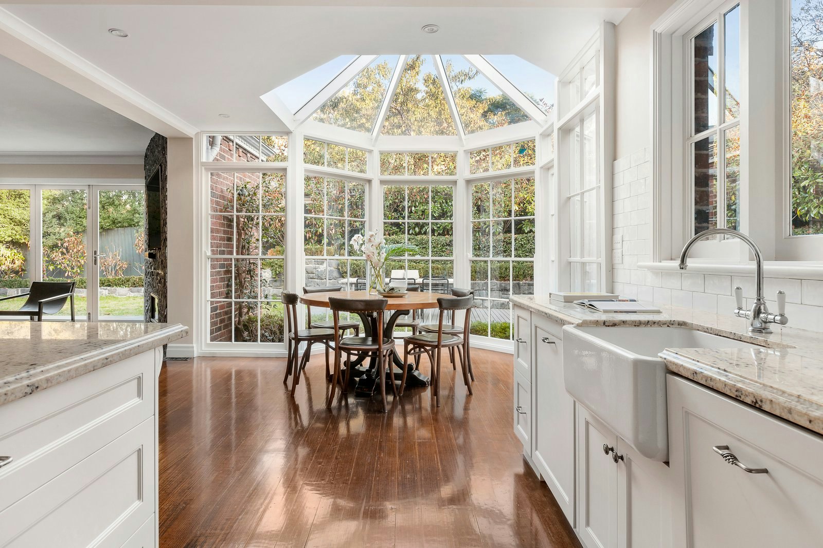 10 Carron Street, Balwyn North, 3104