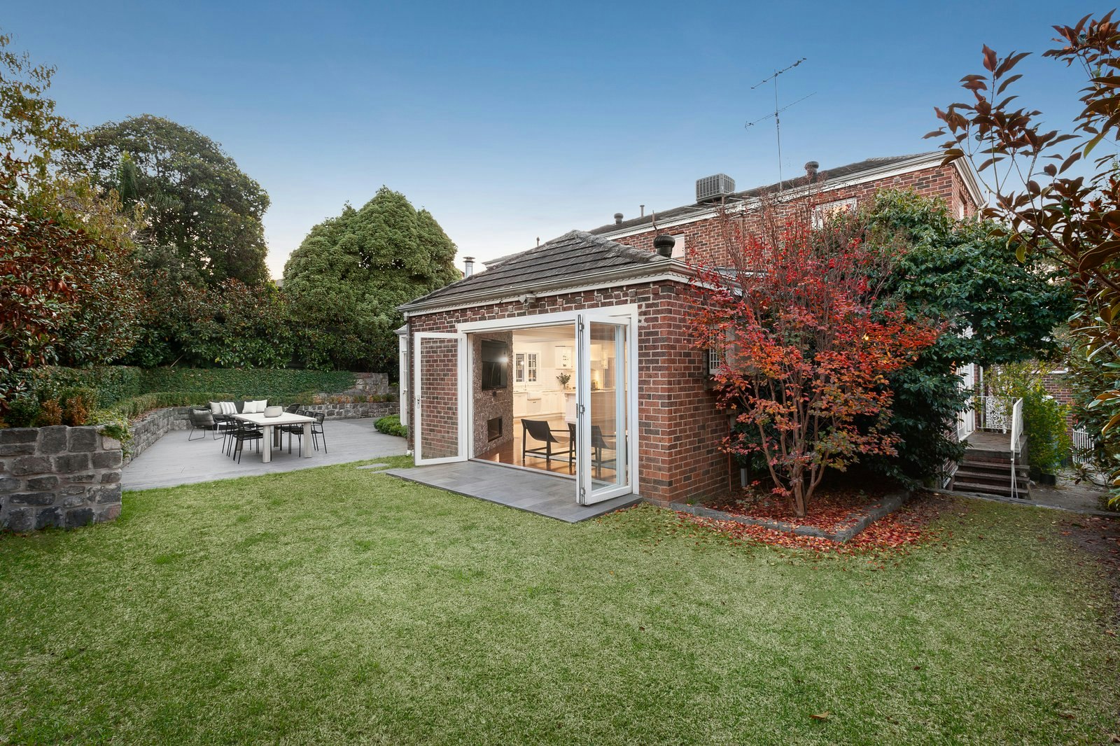 10 Carron Street, Balwyn North, 3104