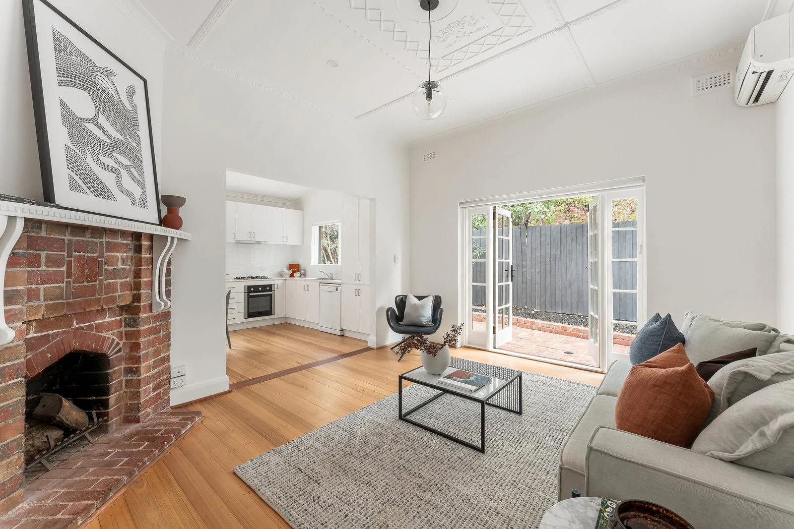90 Milton Parade, Malvern, 3144