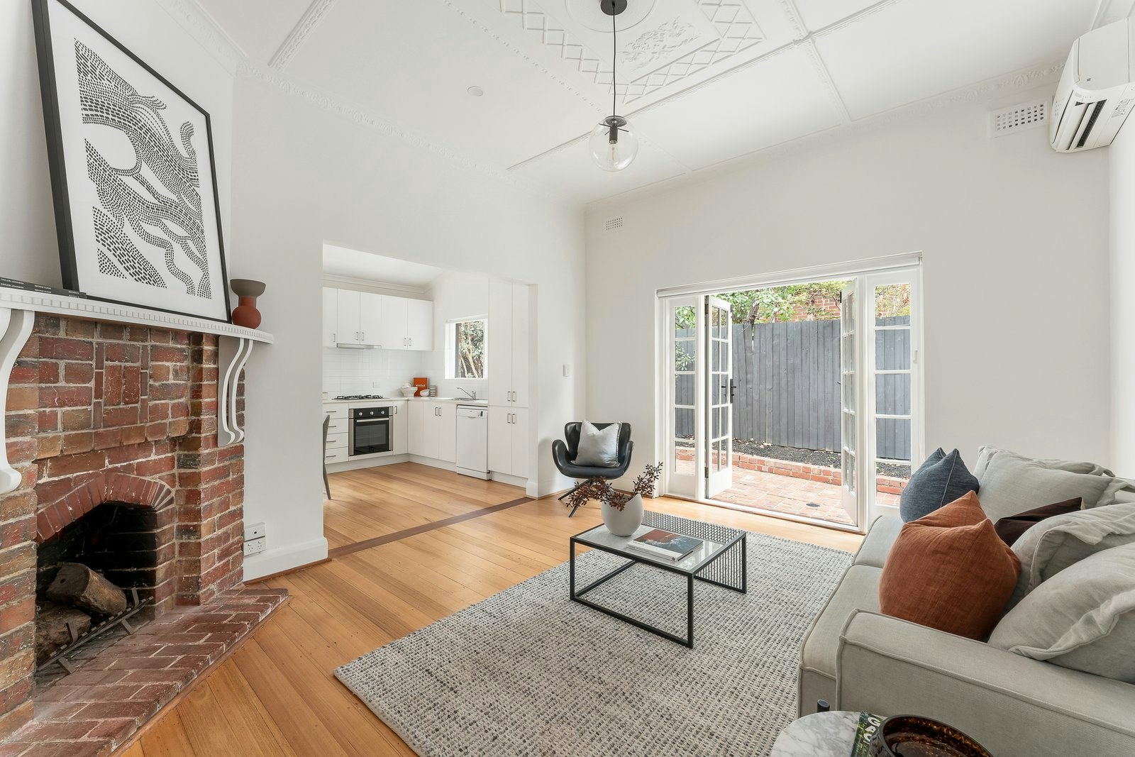 90 Milton Parade, Malvern, 3144