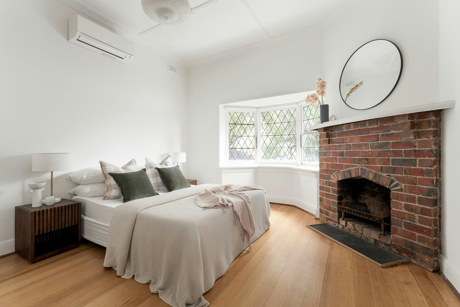 90 Milton Parade, Malvern, 3144